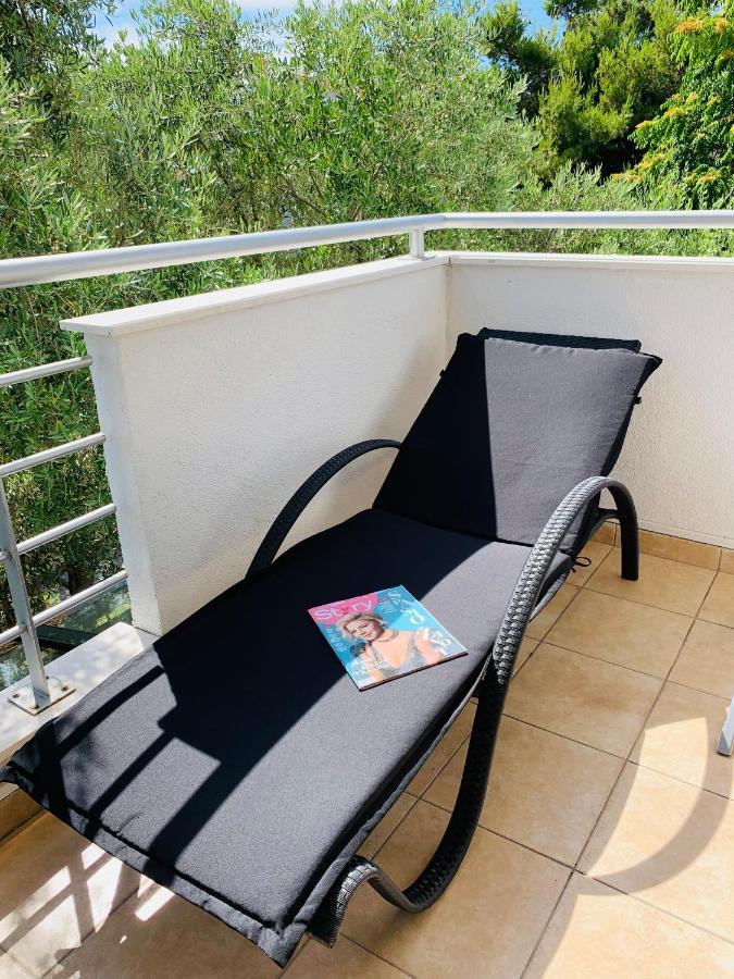 Ivana Apartment With Terrace 诺瓦利娅 外观 照片